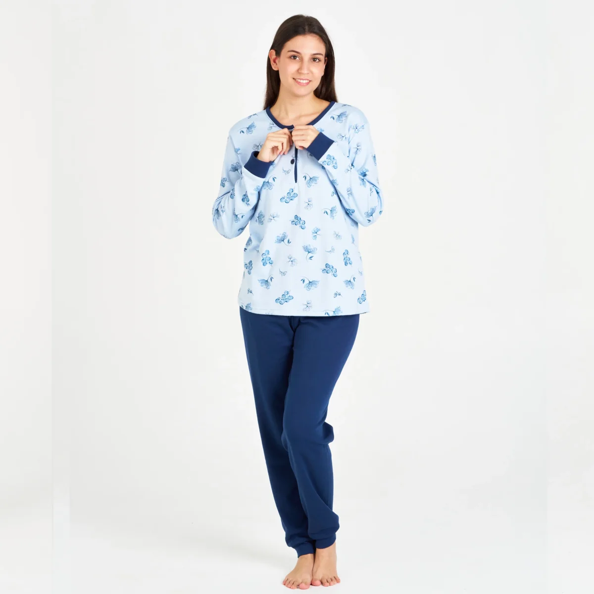 PIJAMA MUJER INVIERNO FLORES AZULES