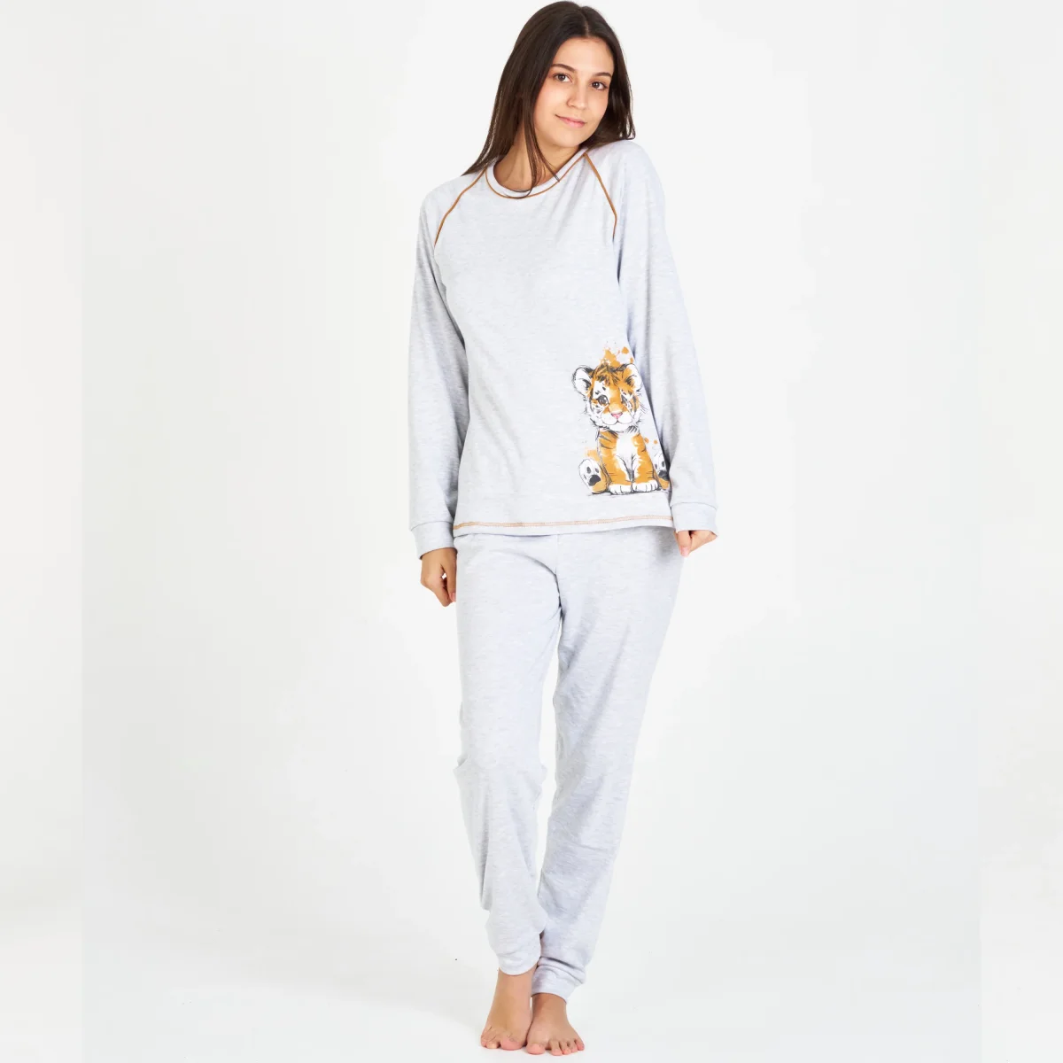 PIJAMA MUJER INVIERNO GRIS CON TIGRE - Imagen 2