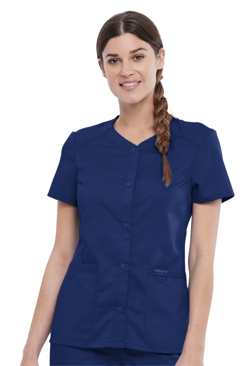 Casaca sanitaria Cherokee Revolution con broches ultra suave WW622 - Imagen 6