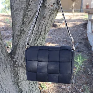 Bolso bandolera nylon acolchado negro
