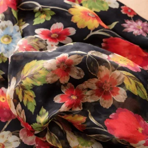 Fular de seda Negro con flores