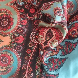 Fular de semiseda de unisex turquesa y estampado paisley