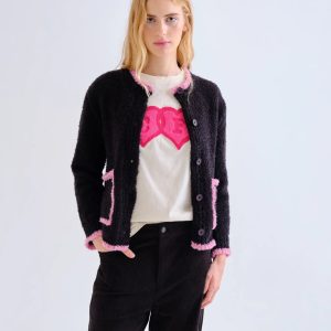 Cárdigan negro con detalles rosa