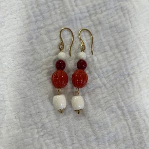 Pendiente Manuela Blanco y Coral