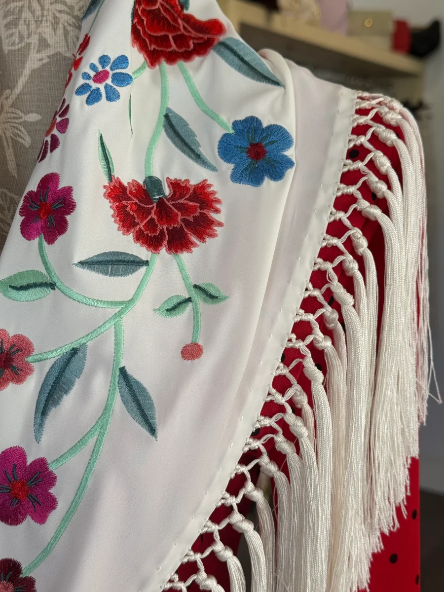Mantón clavel blanco roto - Imagen 5