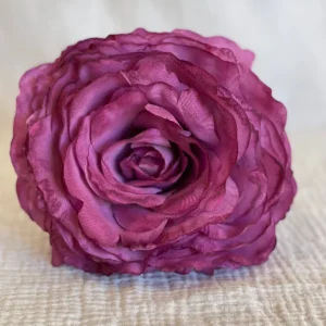 Rosa color malva oscuro
