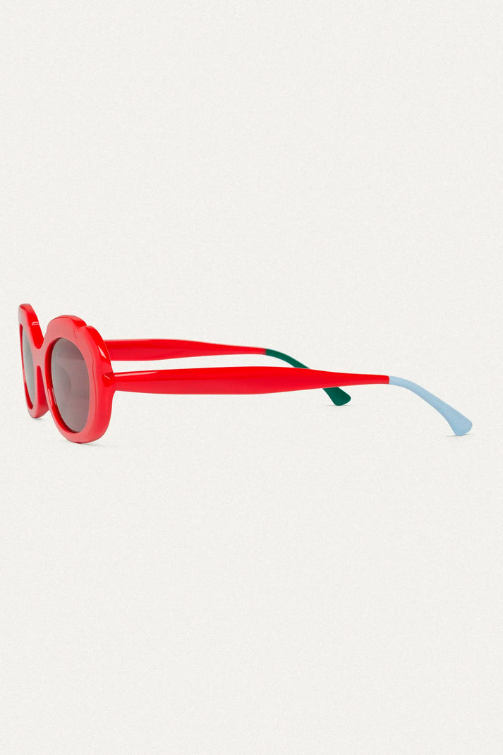 Gafas de sol rojas con punta patillas multicolor azul claro y verde - Imagen 4