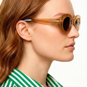 Gafas de sol ambar con punta patillas multicolor verde y azul claro