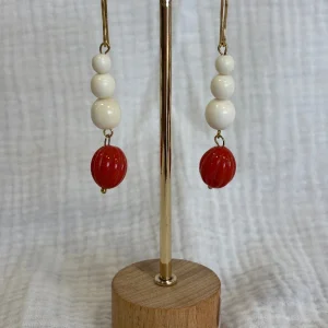 Pendiente Pastora beige y coral