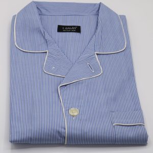 Pijama de algodón azul con raya fina blanca