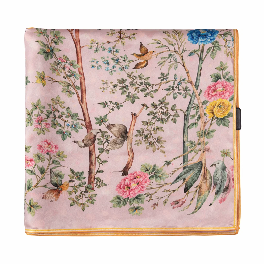 Pañuelo de semi seda 90×90 cm rosa estampado - Imagen 4