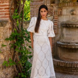 Matilde Cano conjunto bordado