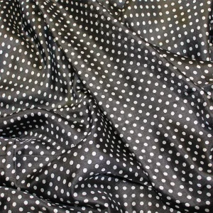 Fular de seda XL lunares negro