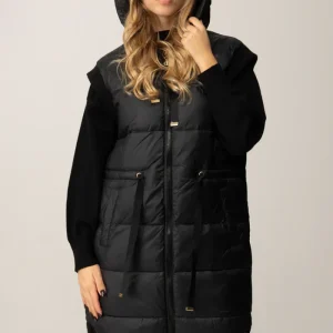 Twinset chaleco acolchado con capucha y bordes de punto negro