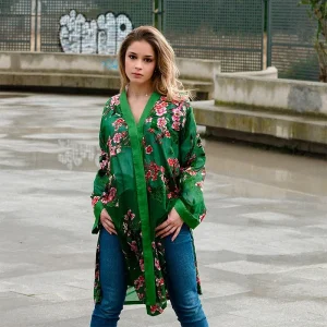 Kimono semi seda Verde con flores fucsia