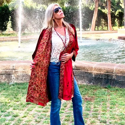 Kimono de terciopelo aguas y semiseda en colores en stock - Imagen 2