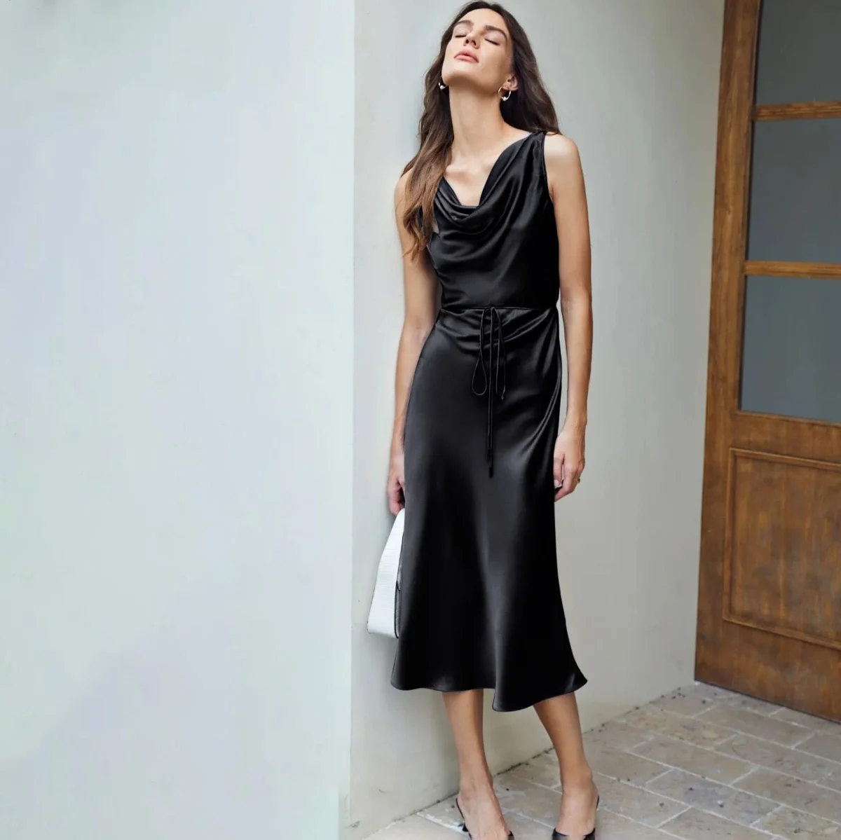 Vestidos de seda de lujo Vestido midi de seda sin mangas con cuello vuelto - Imagen 9