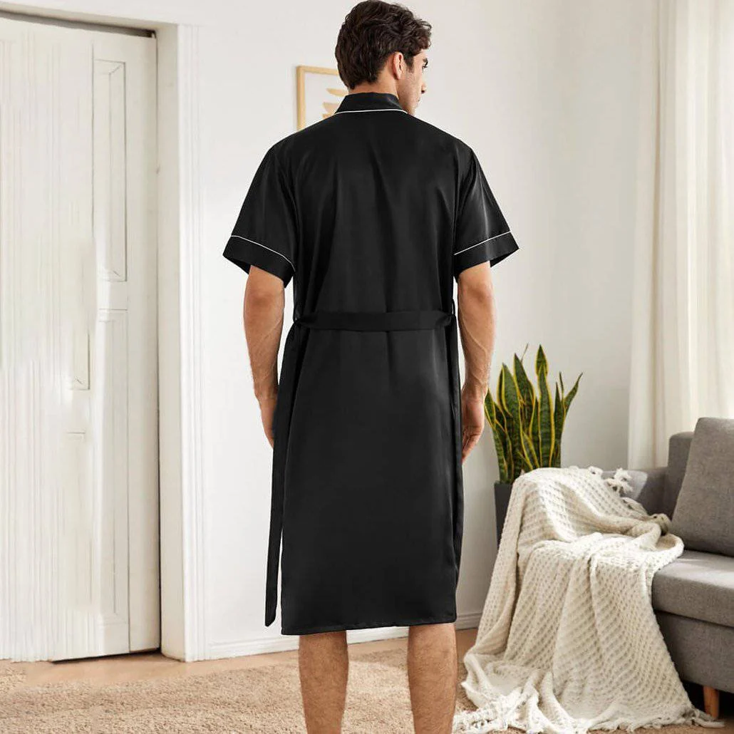 Conjunto de bata y pantalones cortos de seda para hombre con ribetes en contraste - Imagen 8