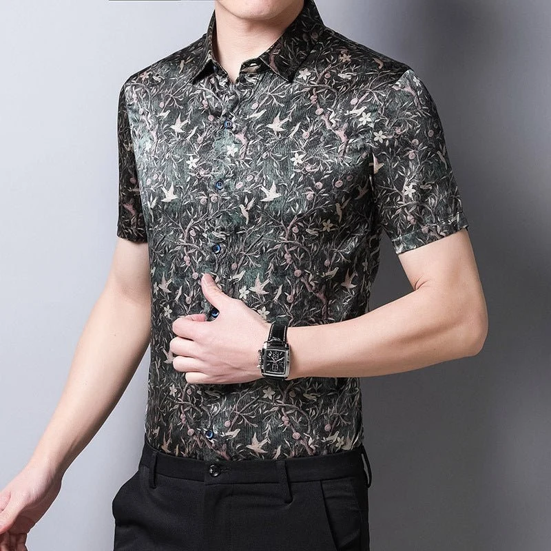 Camisas de seda para hombre Camisa de vestir de seda con estampado floral y pájaros del bosque de manga corta - Imagen 5