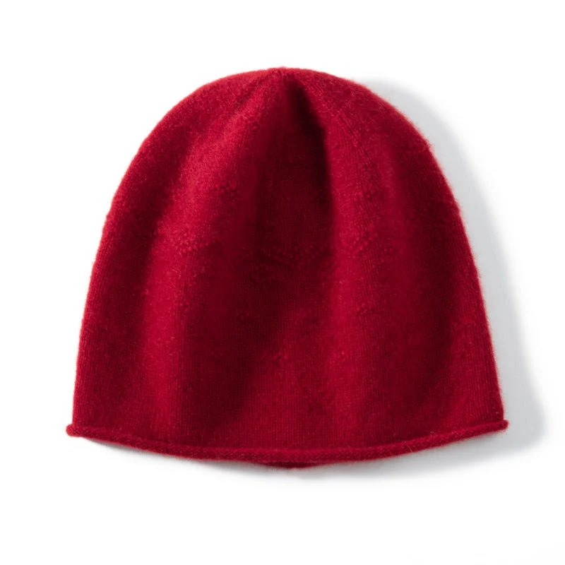 Gorro de crochet de pura cachemira con borde enrollado con patrón de textura sutil - Imagen 7