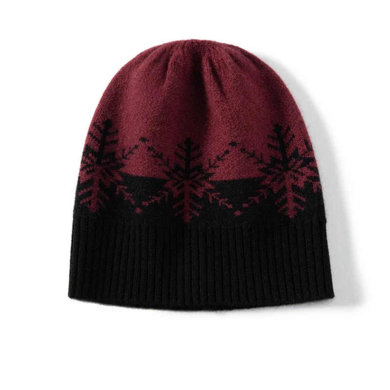 Gombado de gorro de cachemir de Winter Wonderland con estampado de copos de nieve - Imagen 5