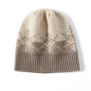 Gombado de gorro de cachemir de Winter Wonderland con estampado de copos de nieve