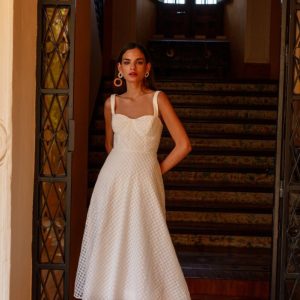 Matilde Cano vestido blanco guipur