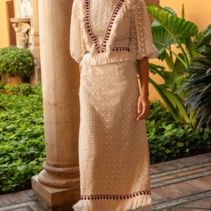 Matilde Cano vestido marfil brocado fleco