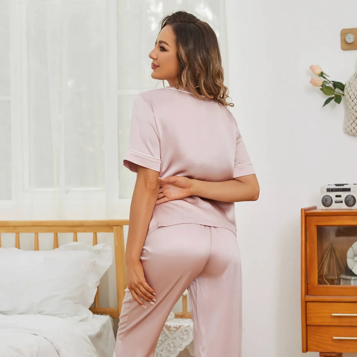 Conjuntos de pijama de seda de manga corta para mujer Pijamas de seda 100% con cuello en V - Imagen 8