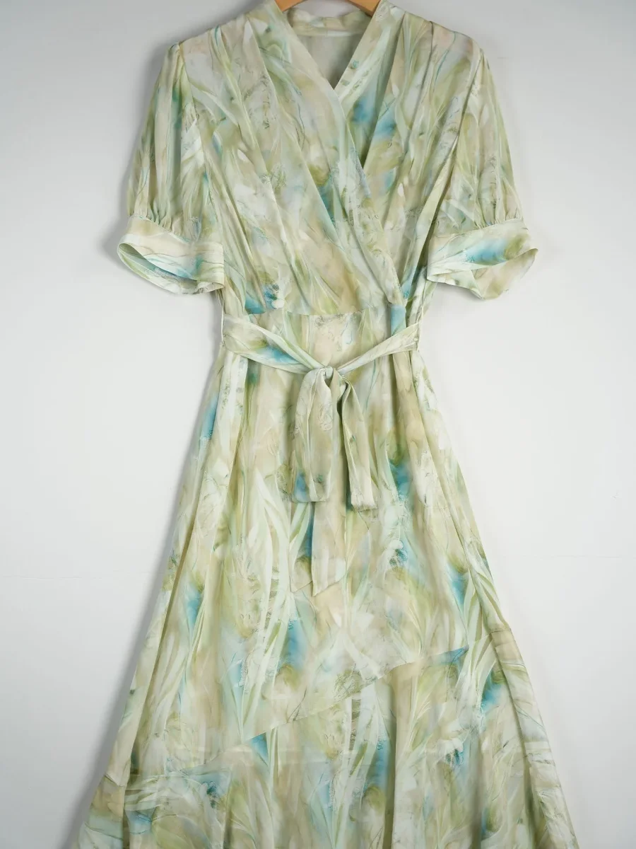 Vestido floral de seda con mangas abullonadas para mujer Vestido midi cruzado de seda con lazo en la cintura - Imagen 5