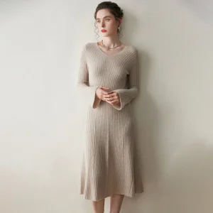 Vestido midi de cachemir con cuello en V acanalado y mangas acampanadas para mujer